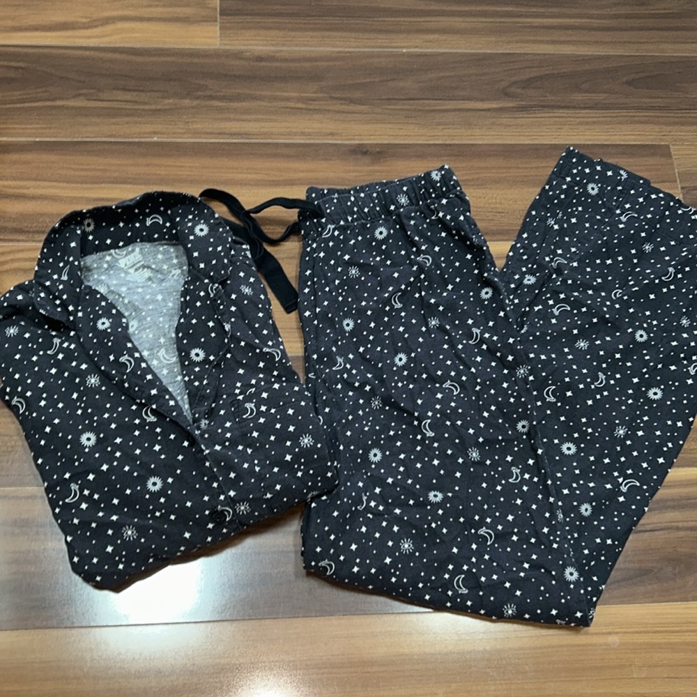 XS Victoria’s Secret pink space stars pajama set